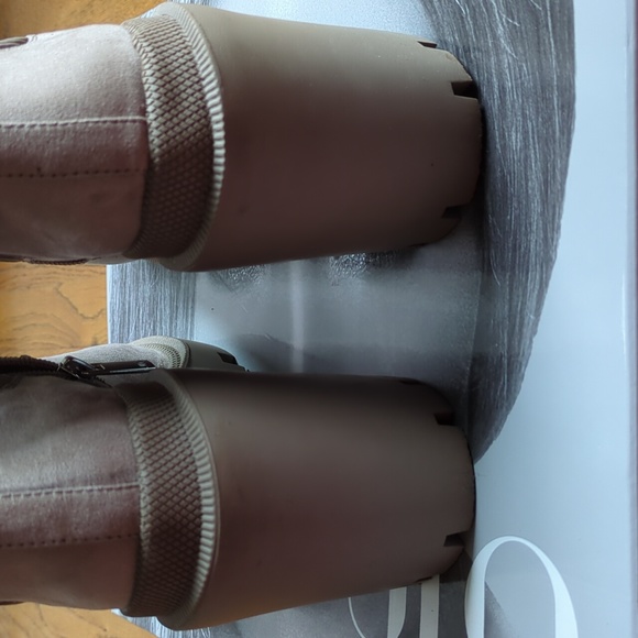 JLO Jennifer Lopez Emalee Bootie Platform Boot Women's Size 10 In Grey Beige - Picture 6 of 16